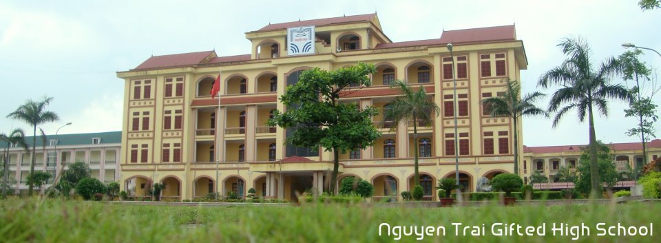 [Trực tiếp] - Hội nghị trường THPT chuyên Nguyễn Trãi thành lập Hội Cựu học sinh